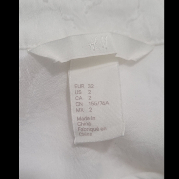 H&M Floral Jacquard Off-white Ladies Beach Dress - Picture 10 of 11